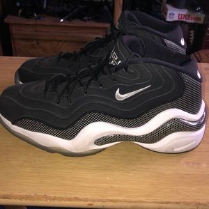 Preowned Nike flight zoom 96 size 9 no box